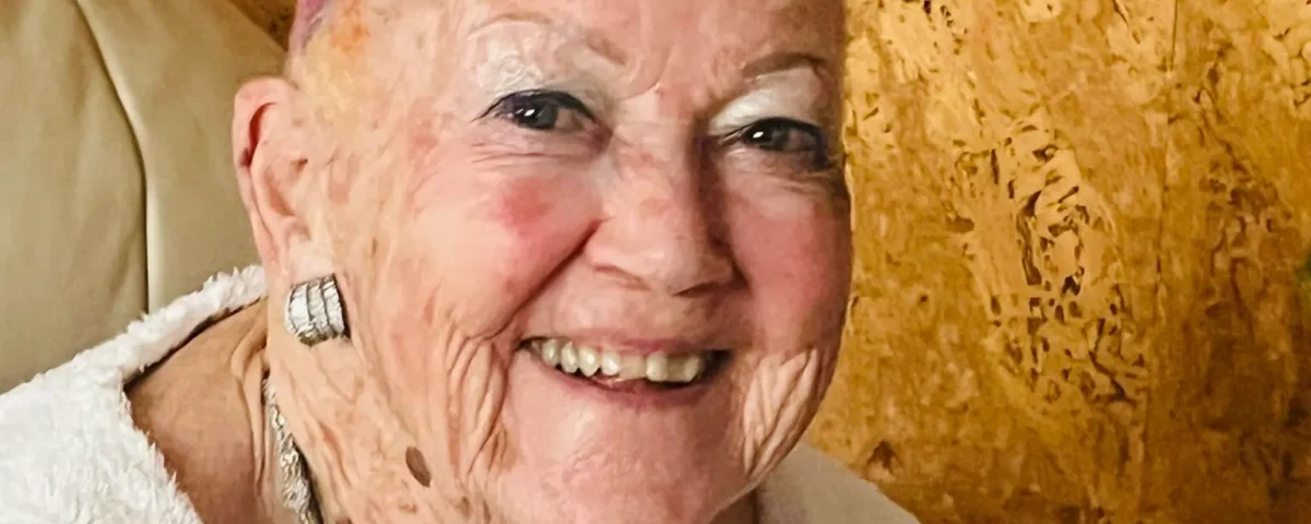 picture of a lady in the image.